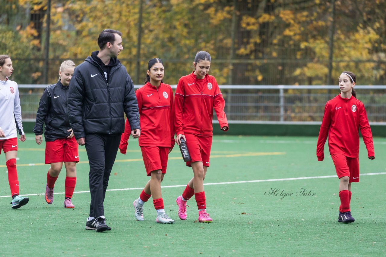Bild 110 - wCJ VfL Pinneberg - Eimsbuettler TV : Ergebnis: 0:3